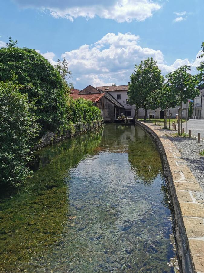 Vila Antik Ilirska Bistrica Exteriör bild